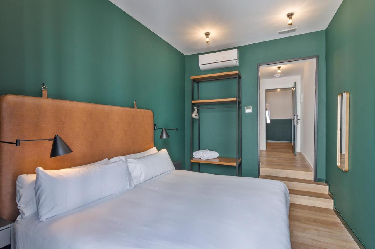 Uma Suites Atocha Madrid Extérieur photo