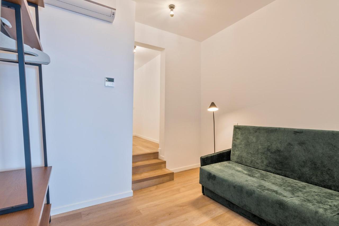 Uma Suites Atocha Madrid Extérieur photo